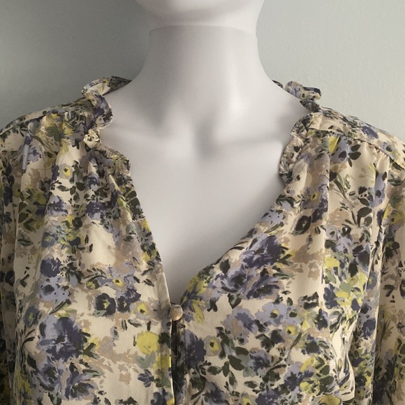 Maurices Blouse - Picture 2 of 9